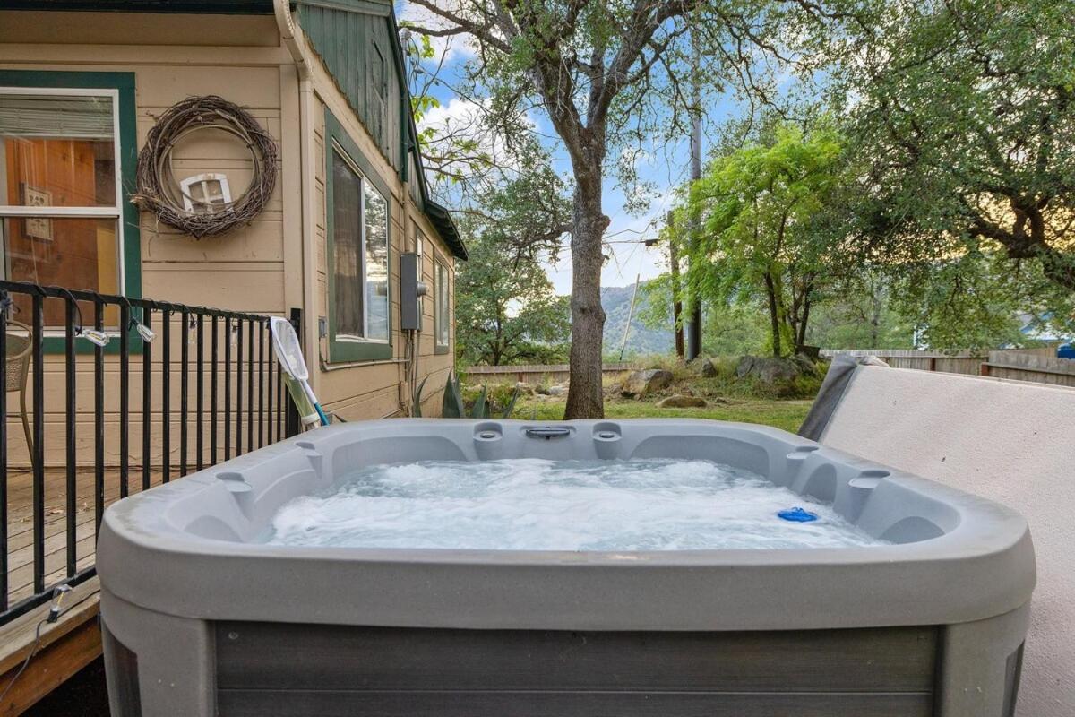 3B Hot Tub, 4Mi From Sequoia, Arcade Games, Foosball 쓰리리버스 외부 사진